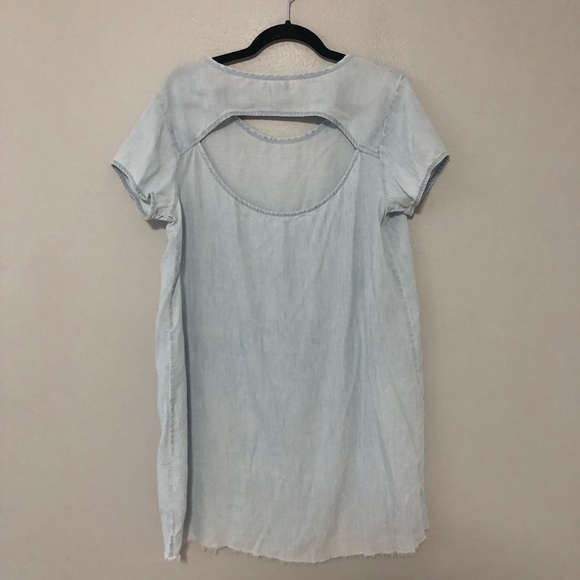 Cloth & Stone Chambray Dress with back cut out L - Picture 3 of 5